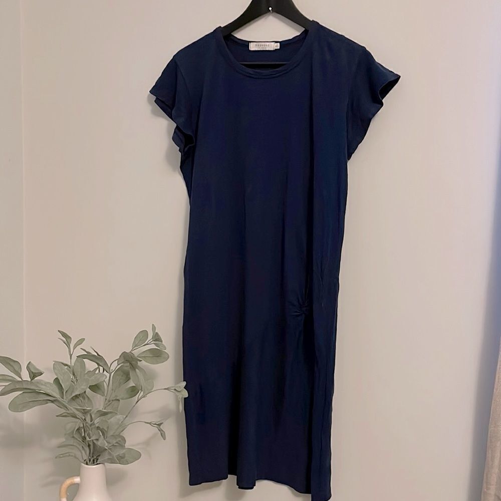 MOD-O-DOC Navy Dress. Size Medium. Cotton‎